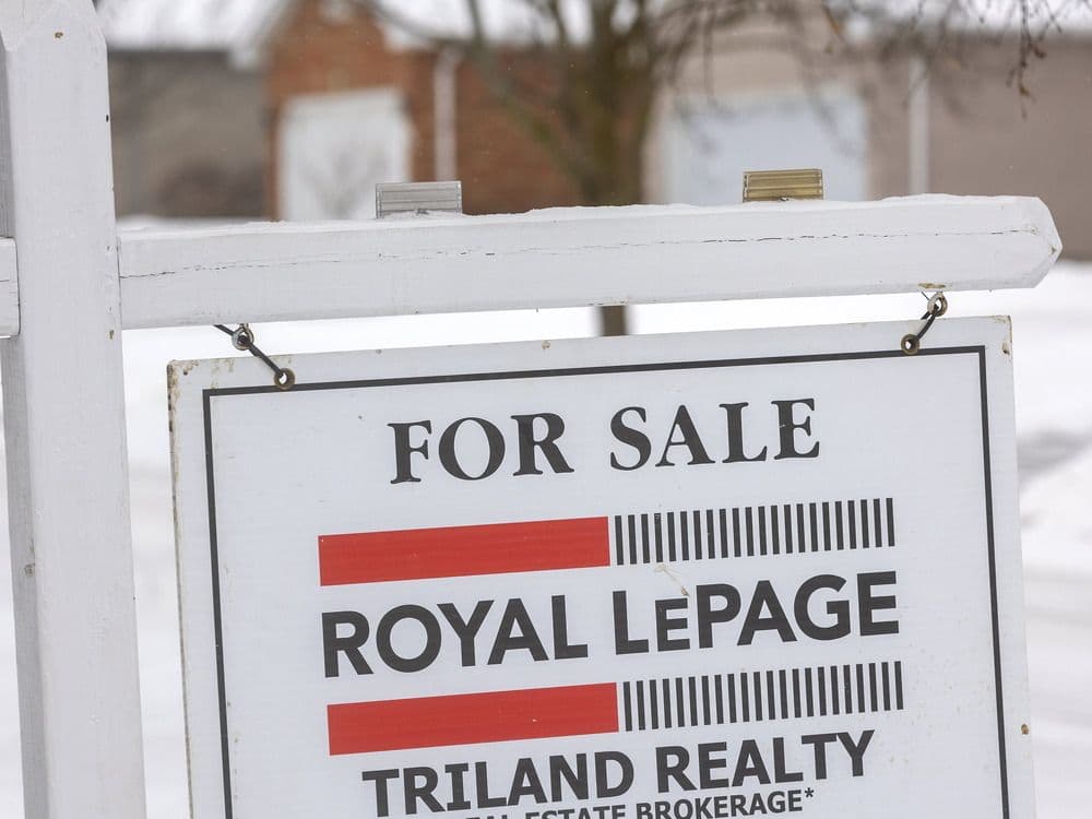 Now is an unusually favourable time to switch mortgage lenders at renewal